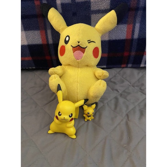 Pikachu Pokemon Takara Tomy Plush Stuffed~Toy Doll Japan~Selling Lot Of 3 - Picture 2 of 5